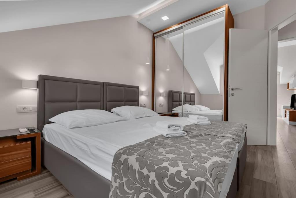 Brotis - With Sea View - Makarska Exklusiv