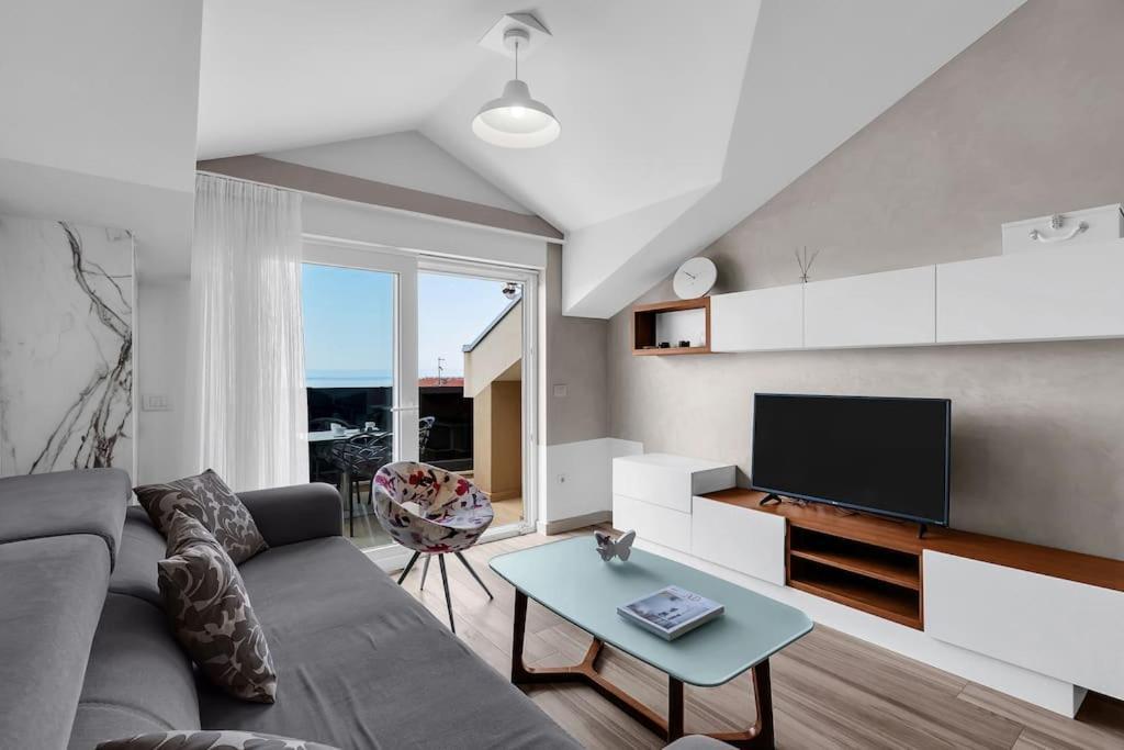 Appartement Brotis - With Sea View - Makarska Exklusiv *